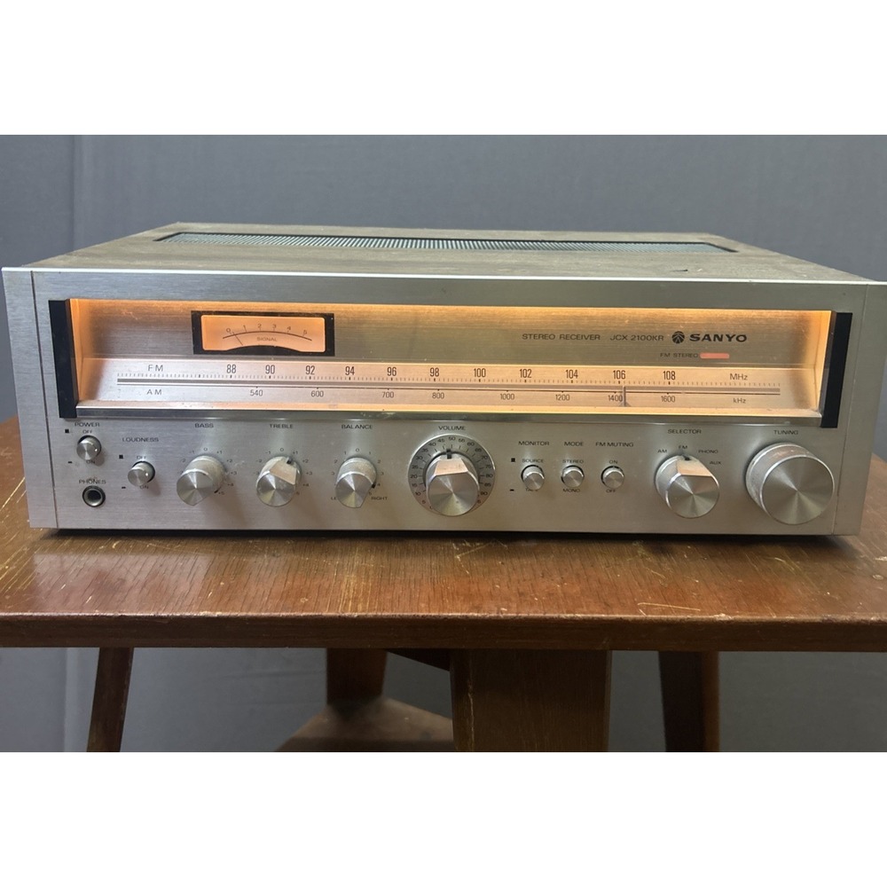 SANYO JCX 2100KR Vintage Stereo Receiver - Silver Face - Clean Works Near Mint!!